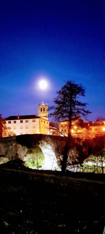 Apartamento El Corazon De Gredos อาเรนัส เด ซานเปโดร ภายนอก รูปภาพ